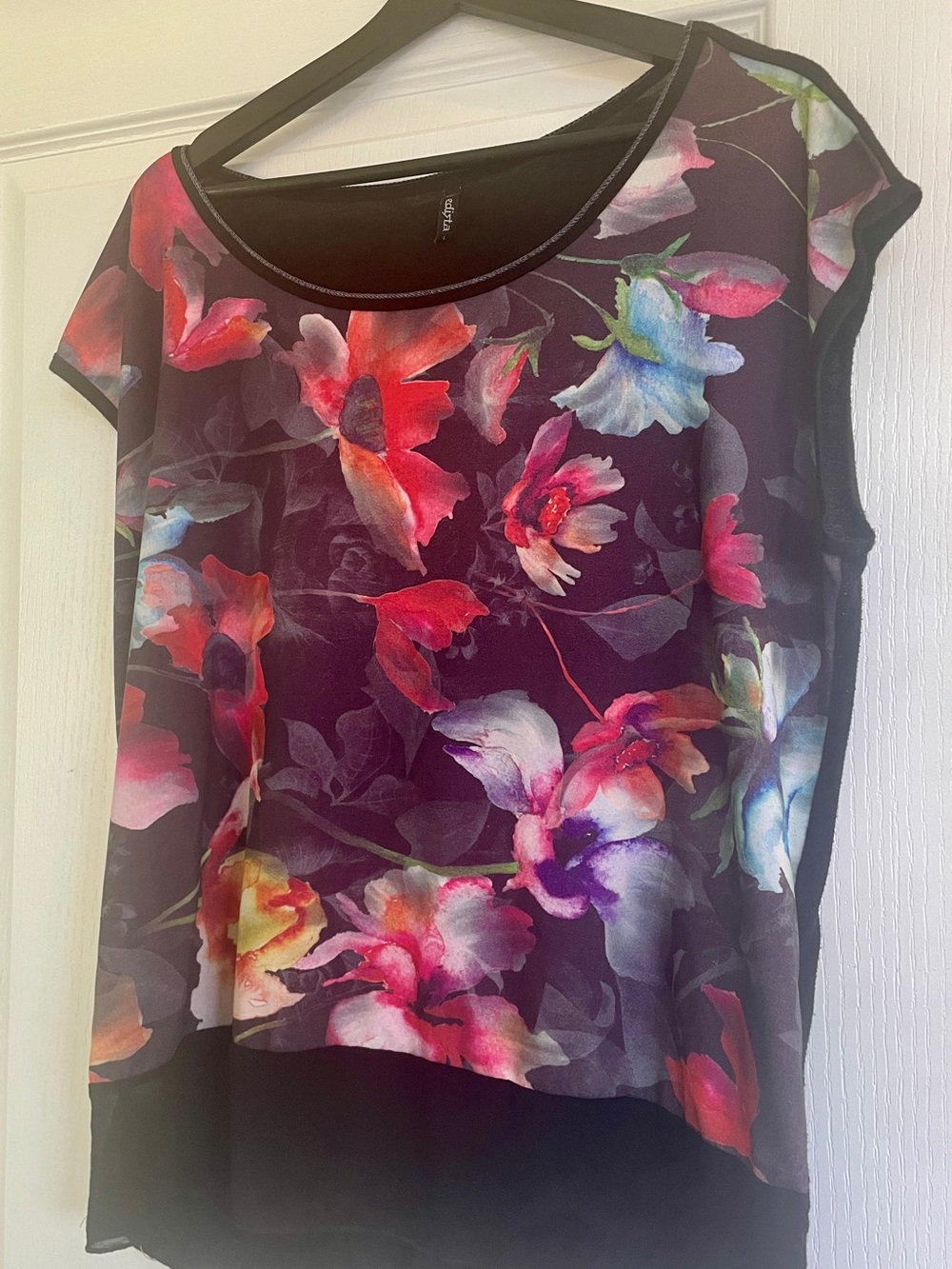 Floral Print Short Sleeve Top - Black with Multicolor Blooms